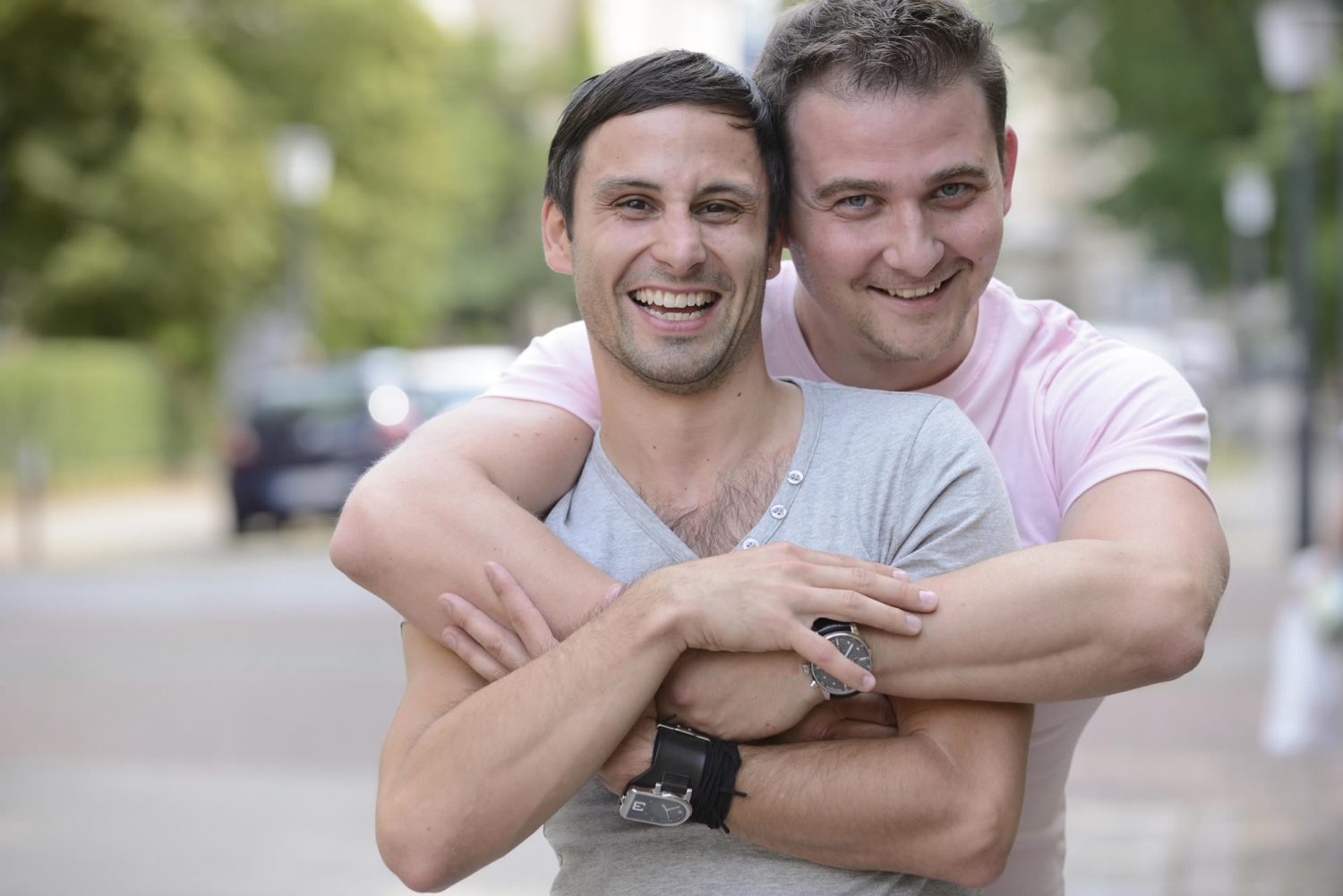 تطبيق مواعدة مثلي الجنس الشهير في البرتغال